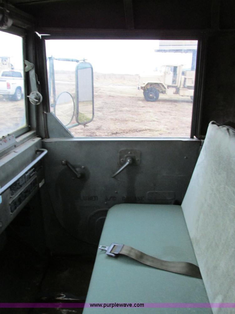 image for item E2828 1985 Am General M925 military truck