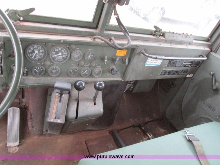 image for item E2828 1985 Am General M925 military truck
