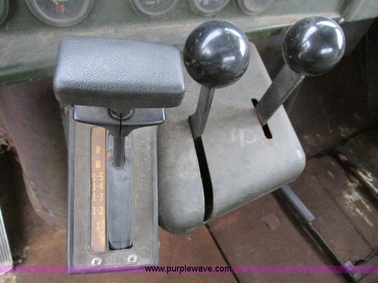 image for item E2828 1985 Am General M925 military truck