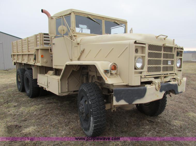 image for item E2830 1985 Am General M923 military truck
