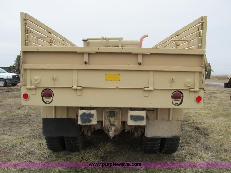image for item E2830 1985 Am General M923 military truck