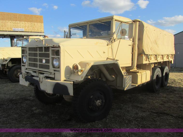 image for item E2830 1985 Am General M923 military truck