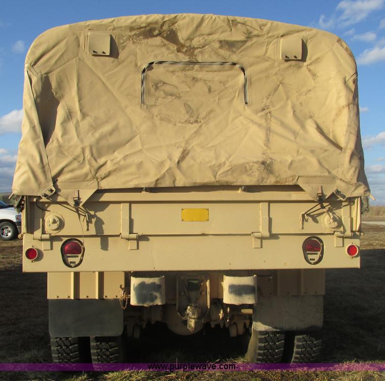 image for item E2830 1985 Am General M923 military truck