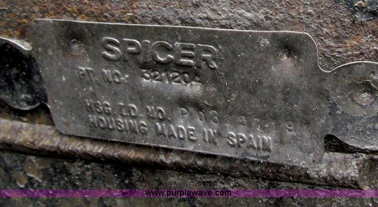 image for item E3776 2005 Freightliner Classic semi truck