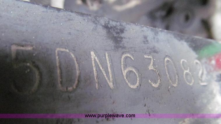 image for item E3776 2005 Freightliner Classic semi truck