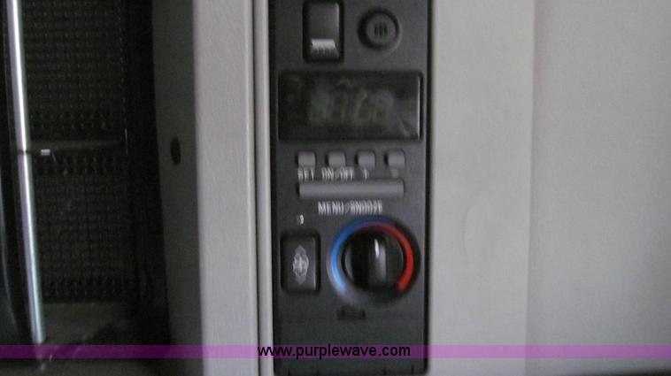 image for item E3778 2007 Volvo VNL tenth anniversary series semi truck