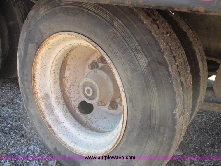 image for item E7107 2004 Felling DA412 trailer