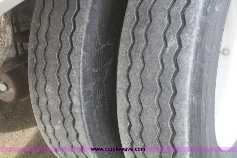 image for item F2825 1993 Timpte double hopper grain trailer