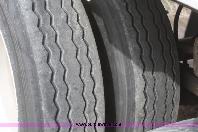 image for item F2825 1993 Timpte double hopper grain trailer