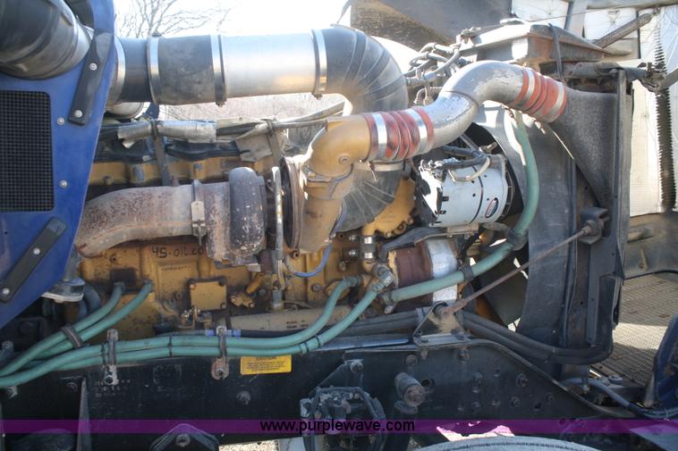 image for item F2831 2000 Kenworth W900B semi truck