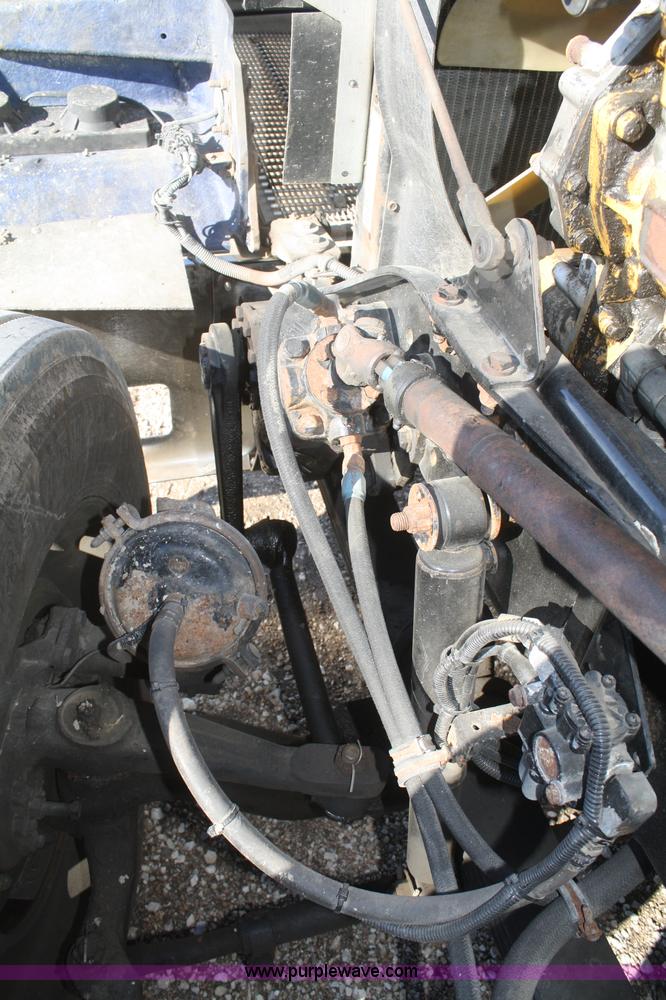 image for item F2831 2000 Kenworth W900B semi truck