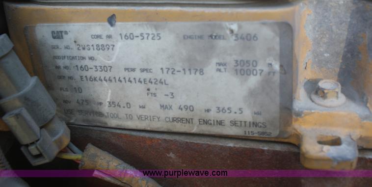 image for item F2831 2000 Kenworth W900B semi truck