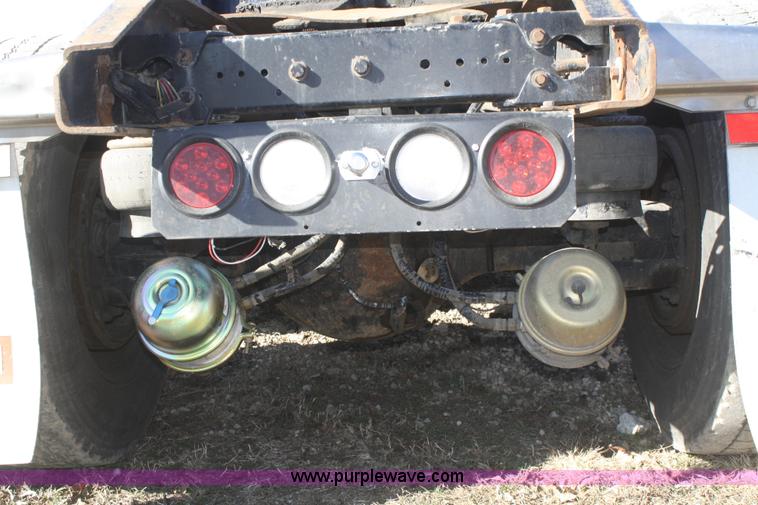 image for item F2831 2000 Kenworth W900B semi truck