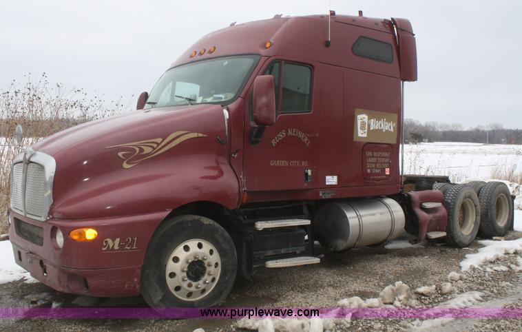 image for item F2886 1998 Kenworth T2000 semi truck