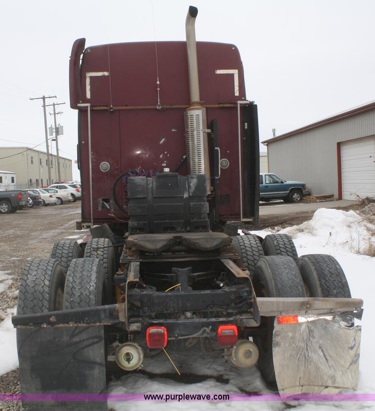 image for item F2886 1998 Kenworth T2000 semi truck