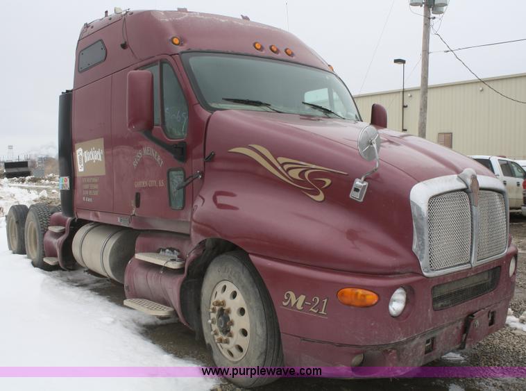 image for item F2886 1998 Kenworth T2000 semi truck