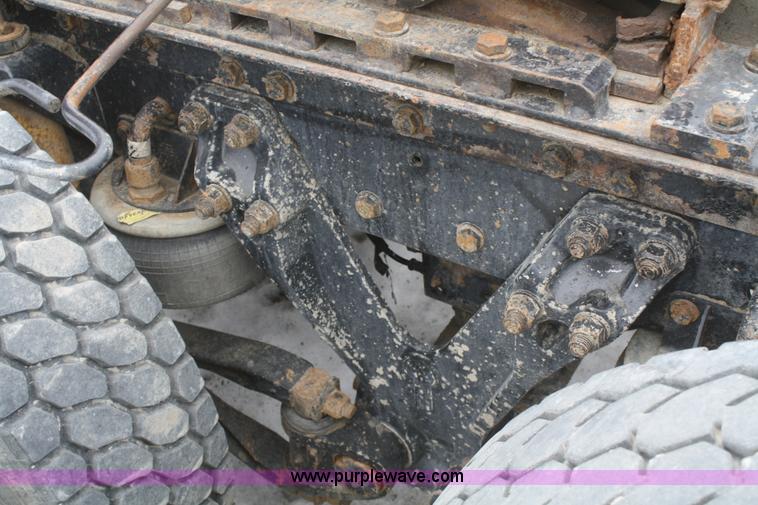 image for item F2886 1998 Kenworth T2000 semi truck