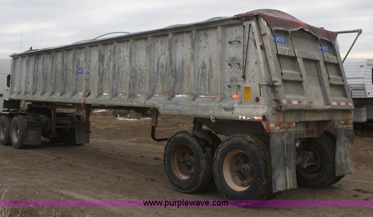 image for item F2954 1997 Mate 38' aluminum end dump trailer