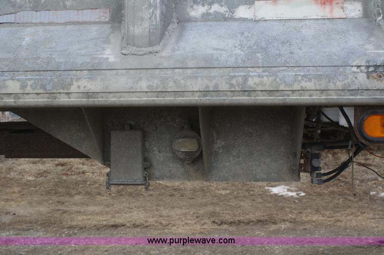 image for item F2954 1997 Mate 38' aluminum end dump trailer
