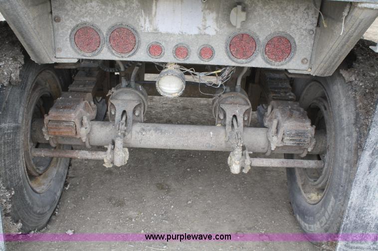 image for item F2954 1997 Mate 38' aluminum end dump trailer