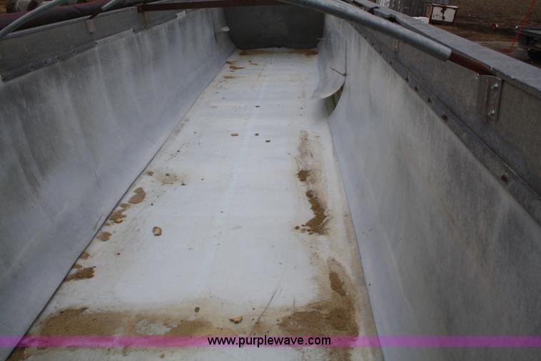 image for item F2954 1997 Mate 38' aluminum end dump trailer