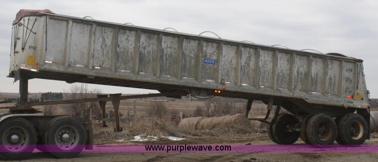 image for item F2954 1997 Mate 38' aluminum end dump trailer