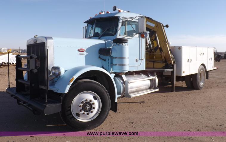 image for item F6430 1981 Peterbilt 359 service truck