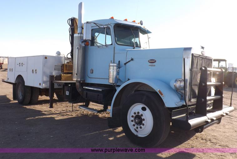 image for item F6430 1981 Peterbilt 359 service truck