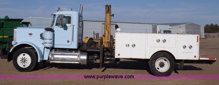 image for item F6430 1981 Peterbilt 359 service truck
