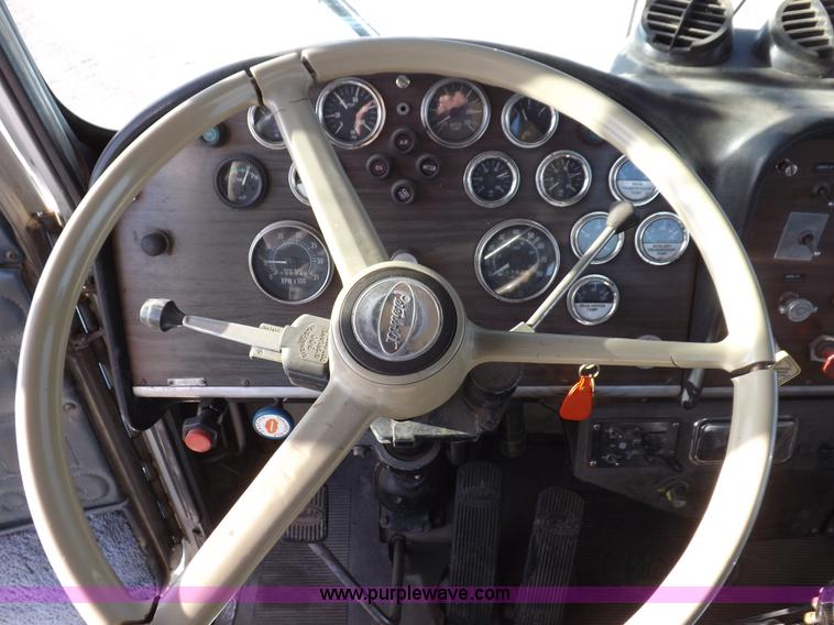 image for item F6430 1981 Peterbilt 359 service truck