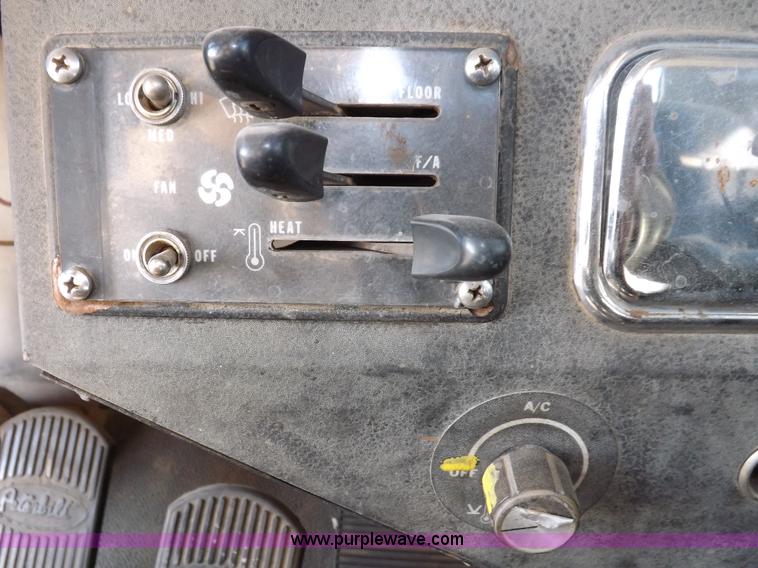 image for item F6430 1981 Peterbilt 359 service truck