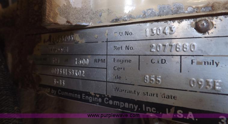 image for item F6430 1981 Peterbilt 359 service truck