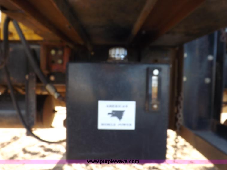 image for item F6430 1981 Peterbilt 359 service truck