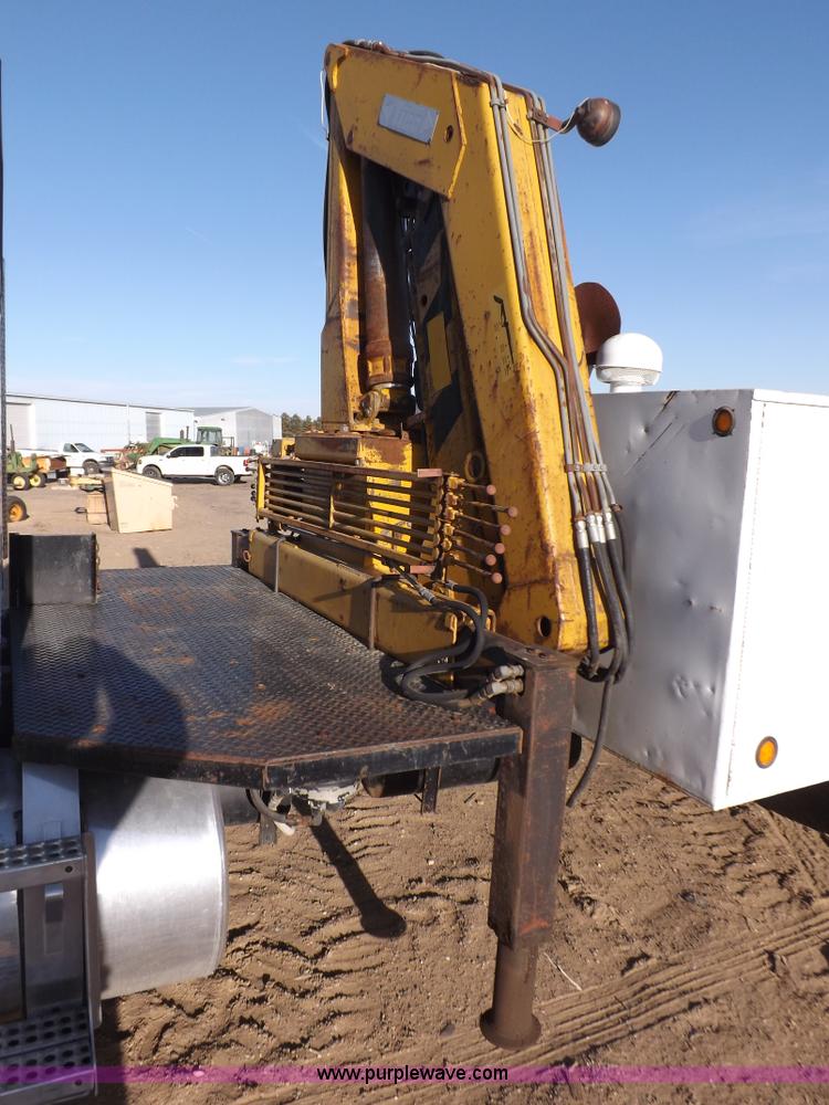 image for item F6430 1981 Peterbilt 359 service truck