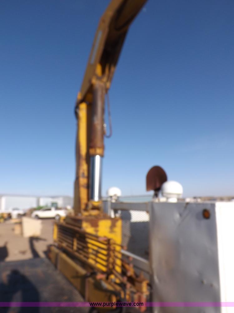 image for item F6430 1981 Peterbilt 359 service truck