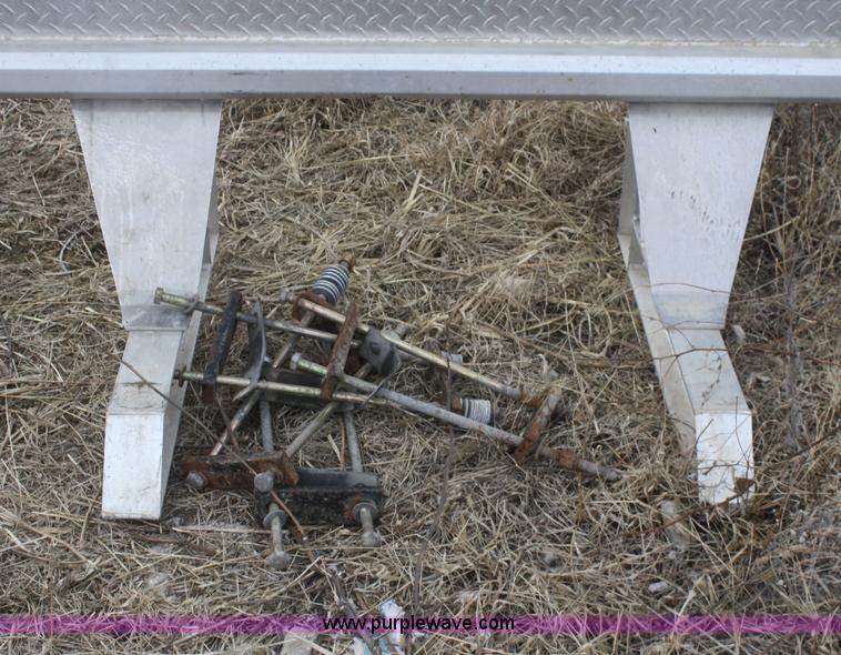 image for item V9504 Zamzow aluminum headache rack