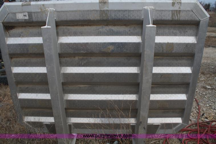 image for item V9504 Zamzow aluminum headache rack