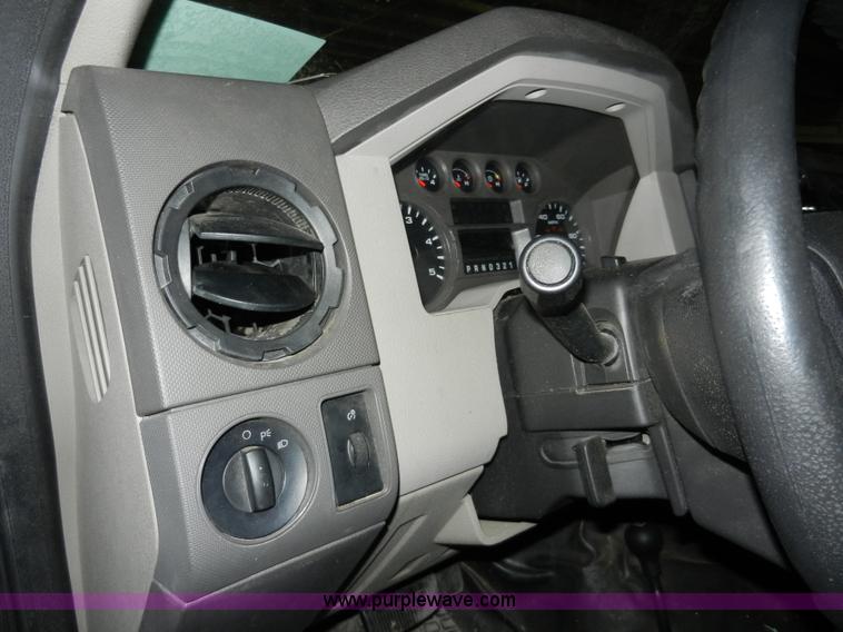 image for item A3934 2008 Ford F250 Super Duty XL service truck
