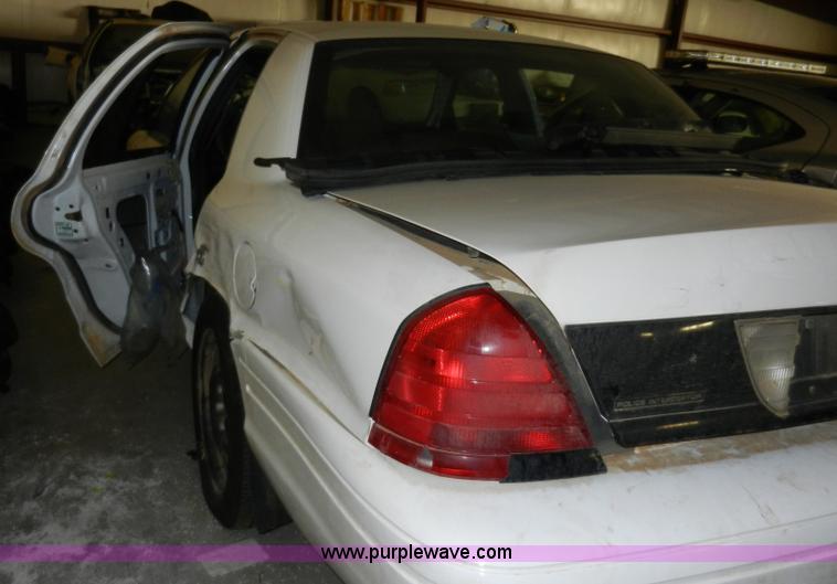 image for item A3936 2010 Ford Crown Victoria Police Interceptor