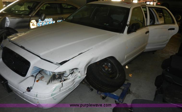 image for item A3936 2010 Ford Crown Victoria Police Interceptor