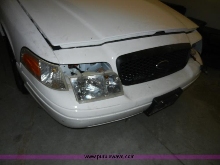 image for item A3936 2010 Ford Crown Victoria Police Interceptor