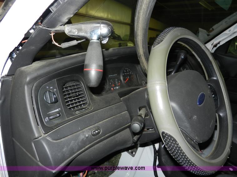 image for item A3936 2010 Ford Crown Victoria Police Interceptor