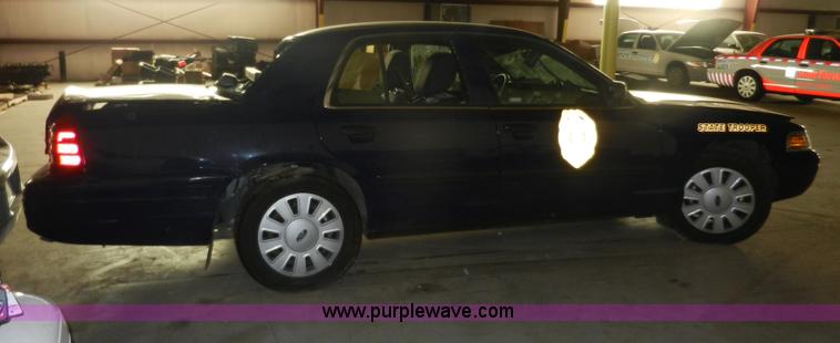 image for item A3938 2011 Ford Crown Victoria Police Interceptor