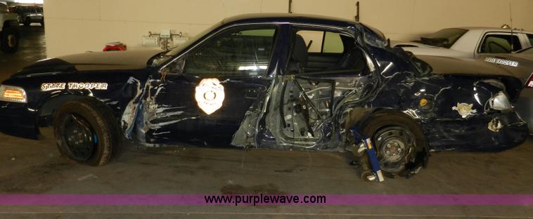 image for item A3938 2011 Ford Crown Victoria Police Interceptor