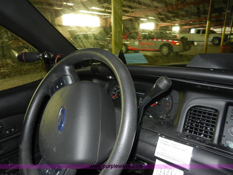 image for item A3938 2011 Ford Crown Victoria Police Interceptor