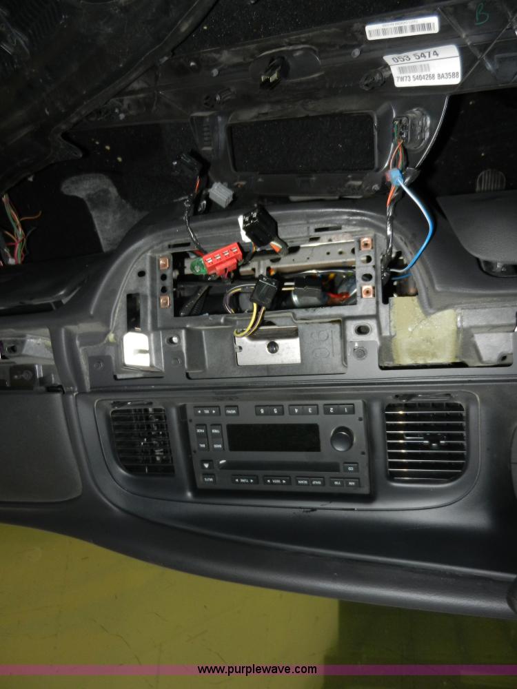 image for item A3940 2008 Ford Crown Victoria Police Interceptor