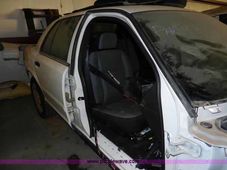 image for item A3940 2008 Ford Crown Victoria Police Interceptor