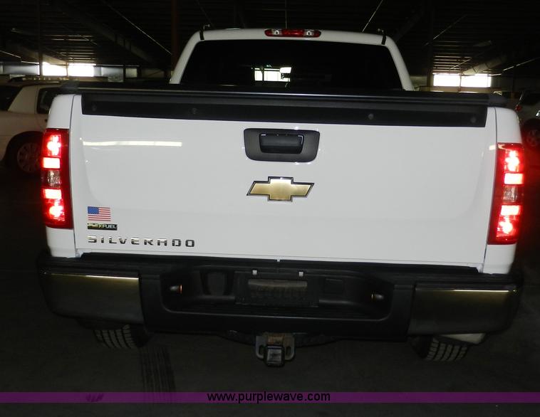 image for item A3941 2008 Chevrolet Silverado 1500 Extended Cab pickup truck