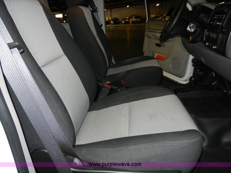 image for item A3941 2008 Chevrolet Silverado 1500 Extended Cab pickup truck