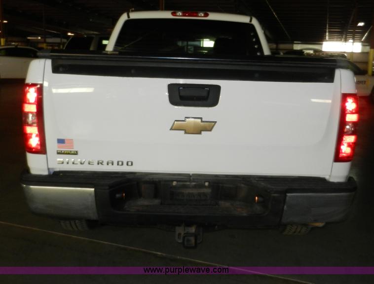 image for item A3942 2008 Chevrolet Silverado 1500 Extended Cab pickup truck